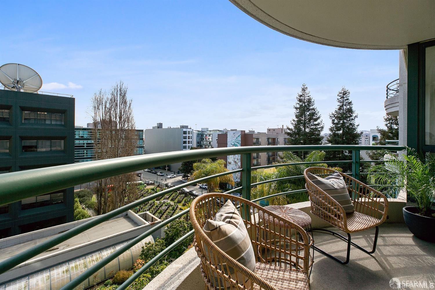 300 3rd Street #915 - Photo 2