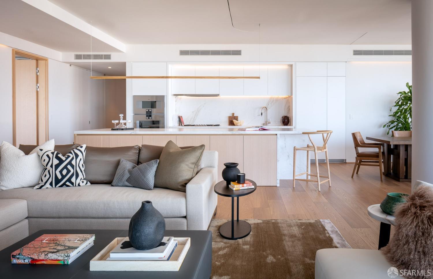 1 Steuart Lane #1706 - Photo 4
