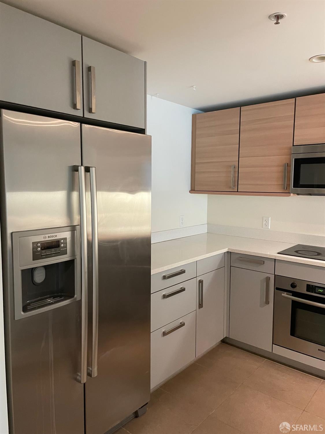 555 4th Street #303 - Photo 3