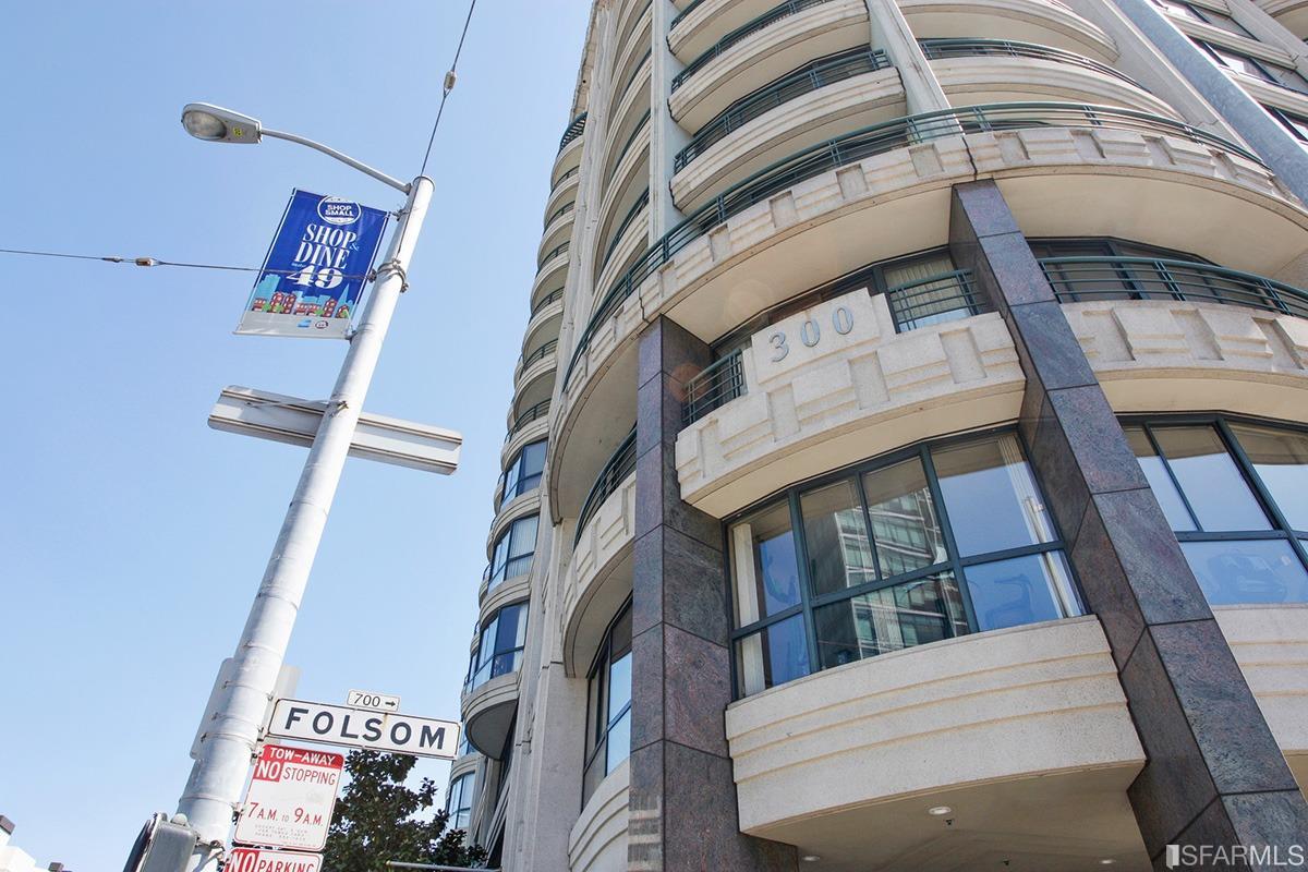 300 3rd Street #724 - Photo 2