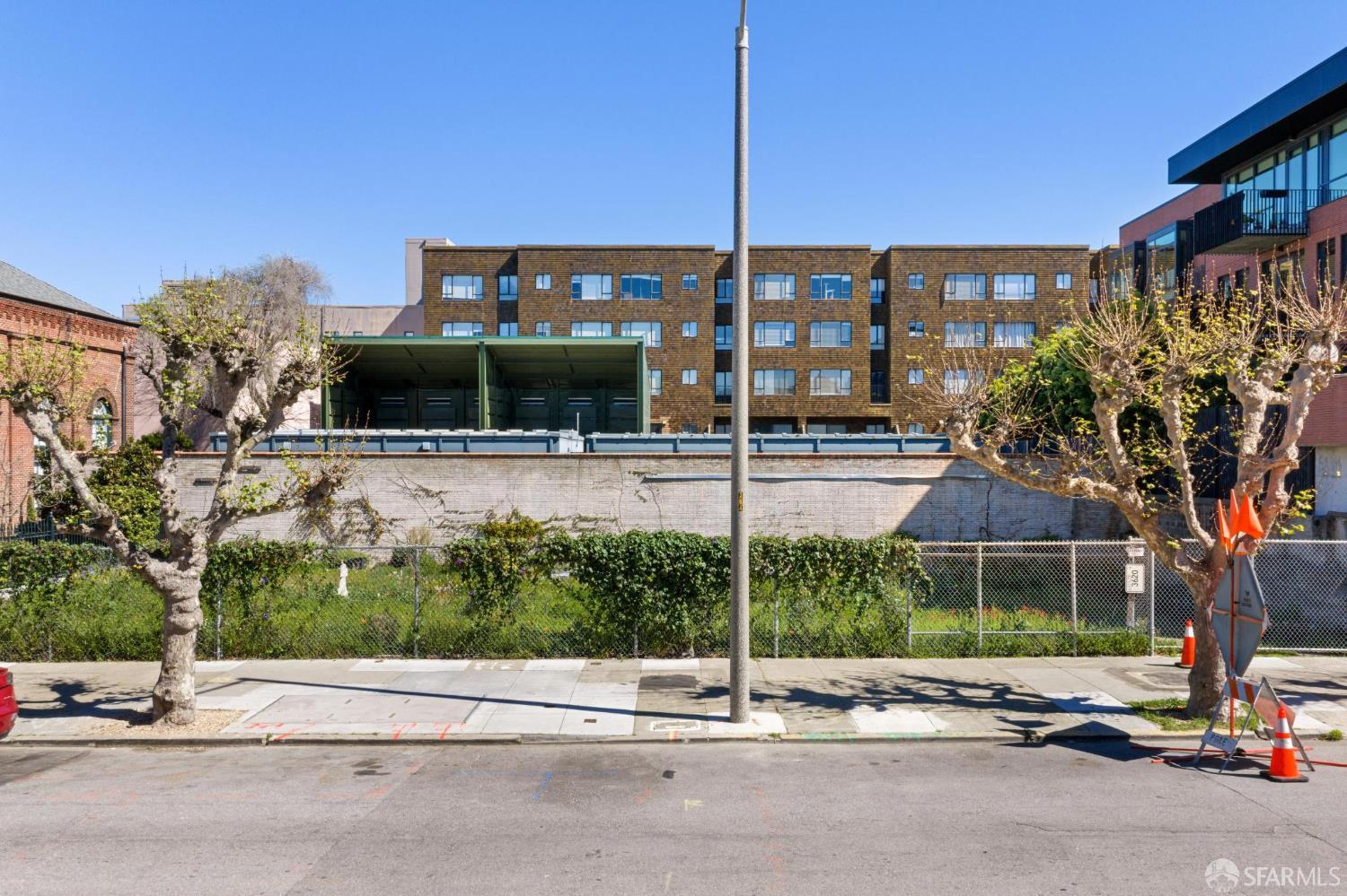 3620 Buchanan Street - Photo 3
