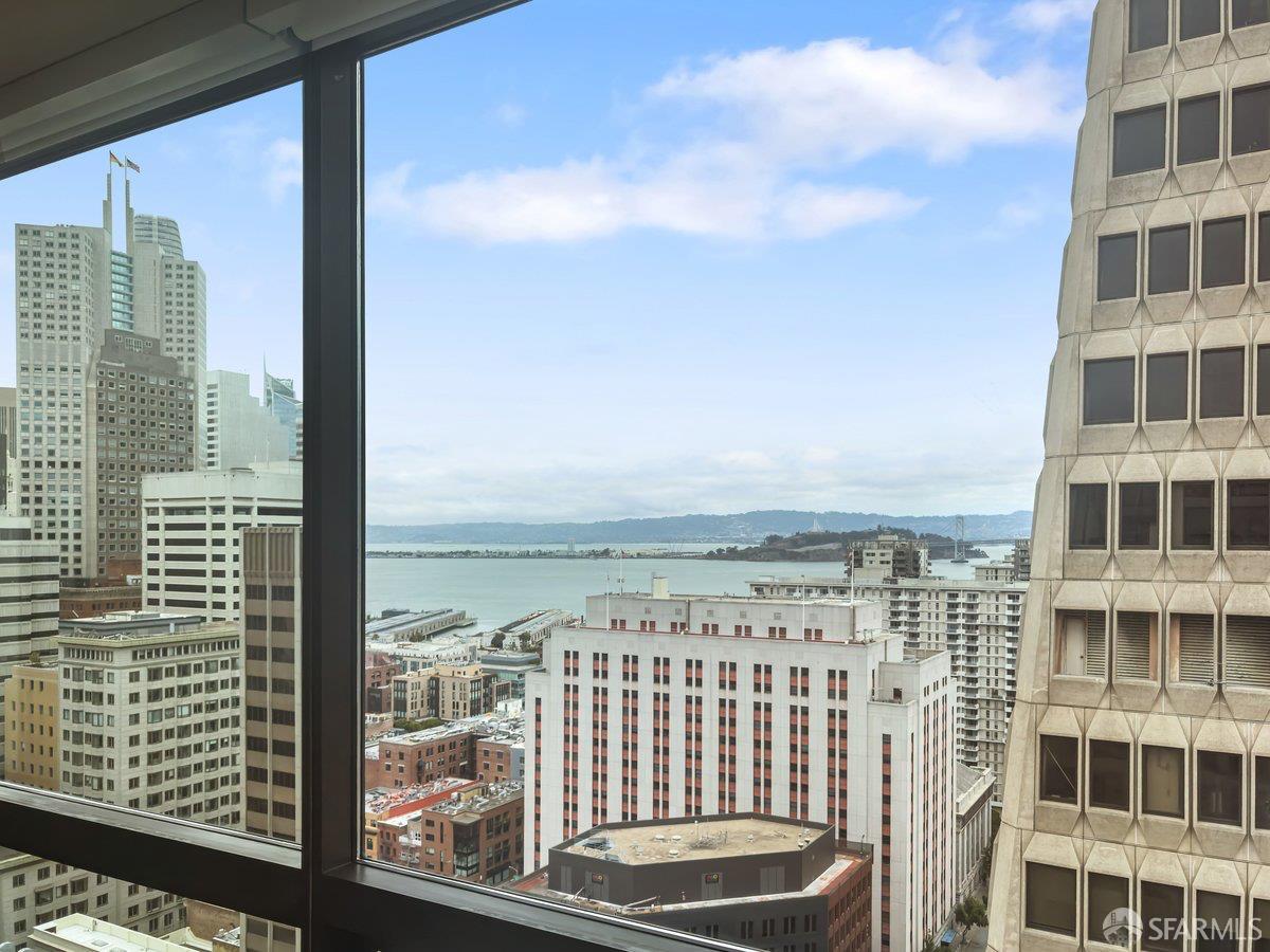 611 Washington Street #2305 - Photo 2