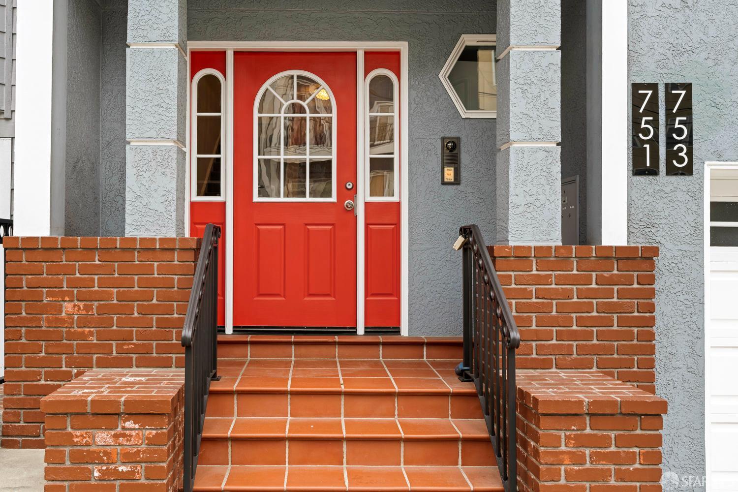 751 Spruce Street - Photo 2