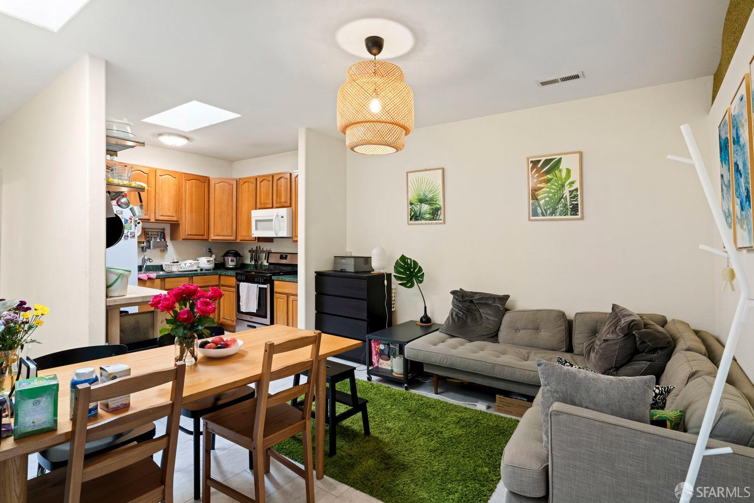 753 Spruce Street - Photo 4
