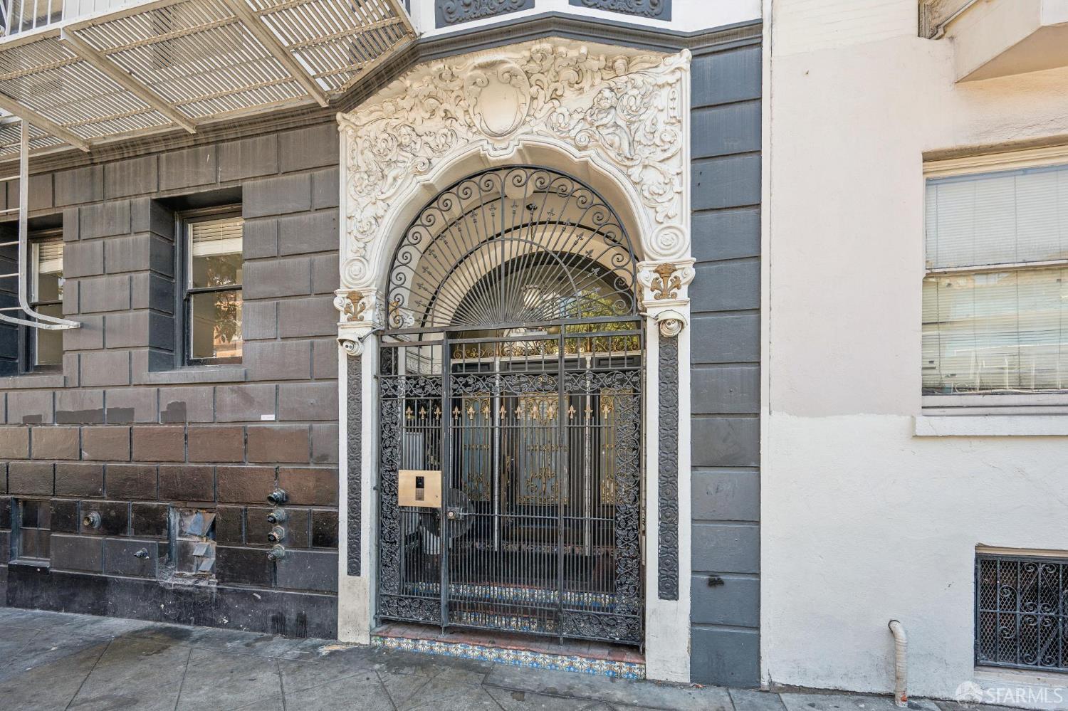 725 Ellis Street - Photo 4