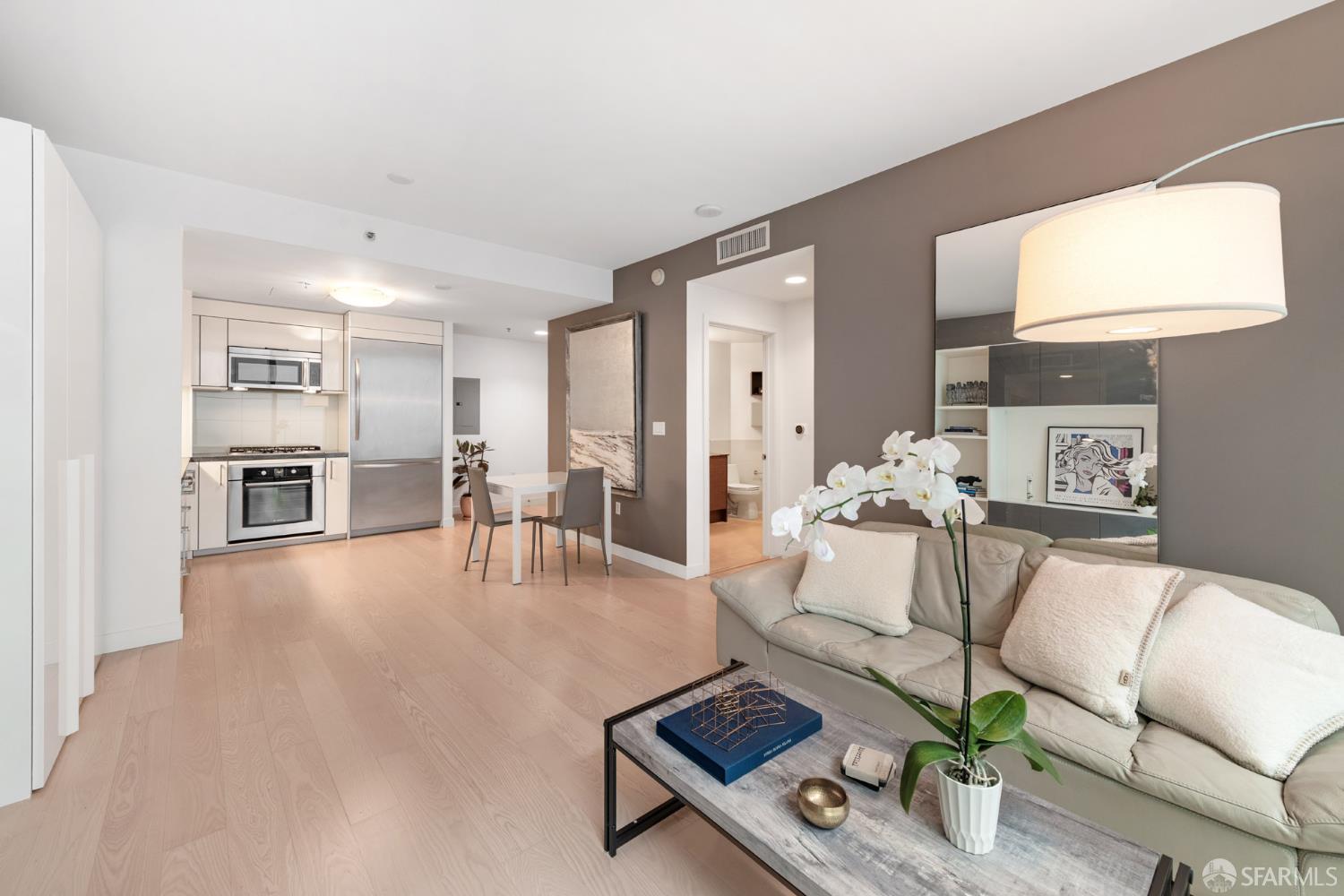 338 Spear Street #8G - Photo 3