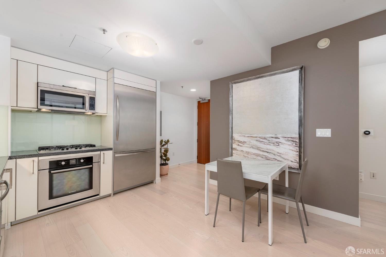 338 Spear Street #8G - Photo 5