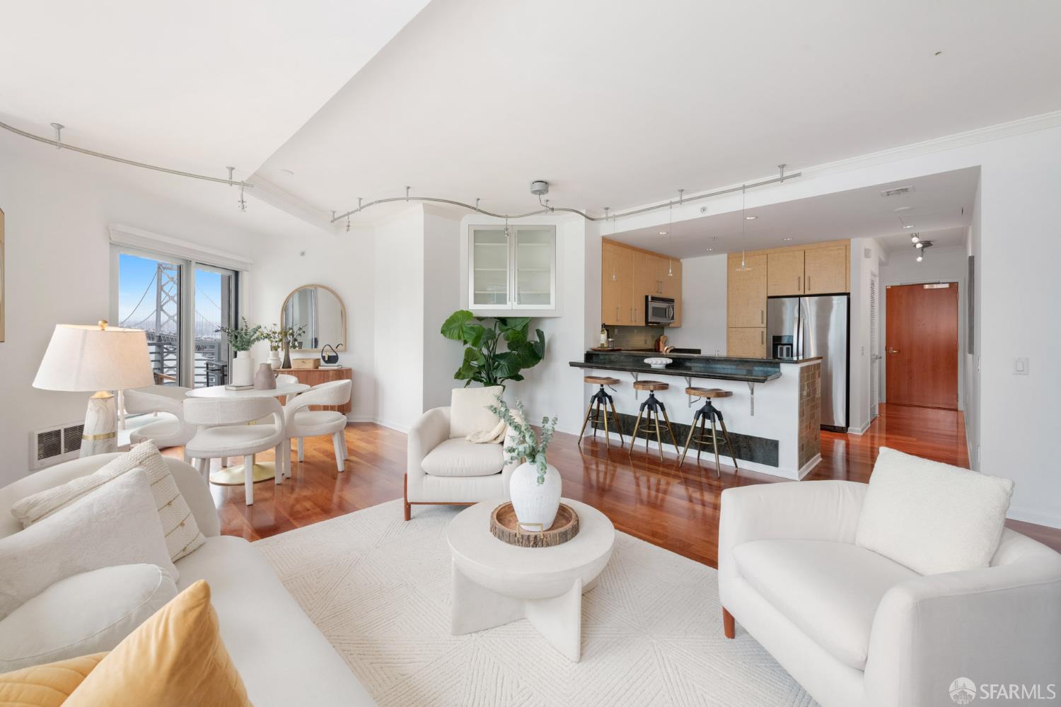 400 Beale Street #2401 - Photo 2