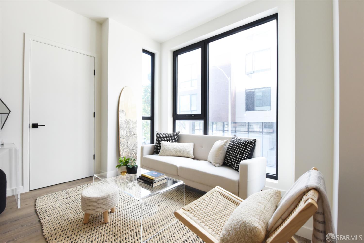 395 6th Street #ST1 - Photo 5