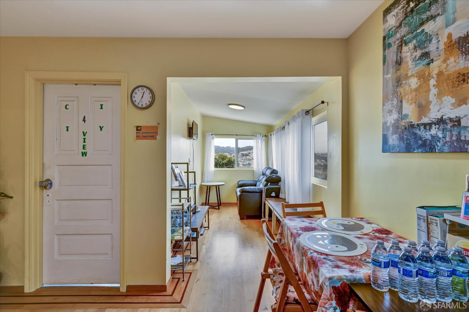 2067 Thomas Avenue - Photo 4