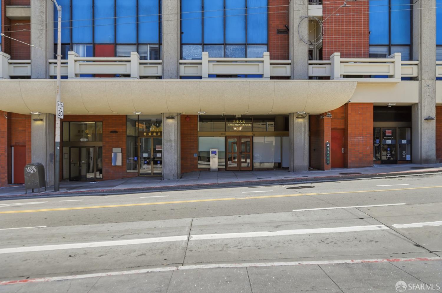 946 Stockton Street #9E - Photo 3