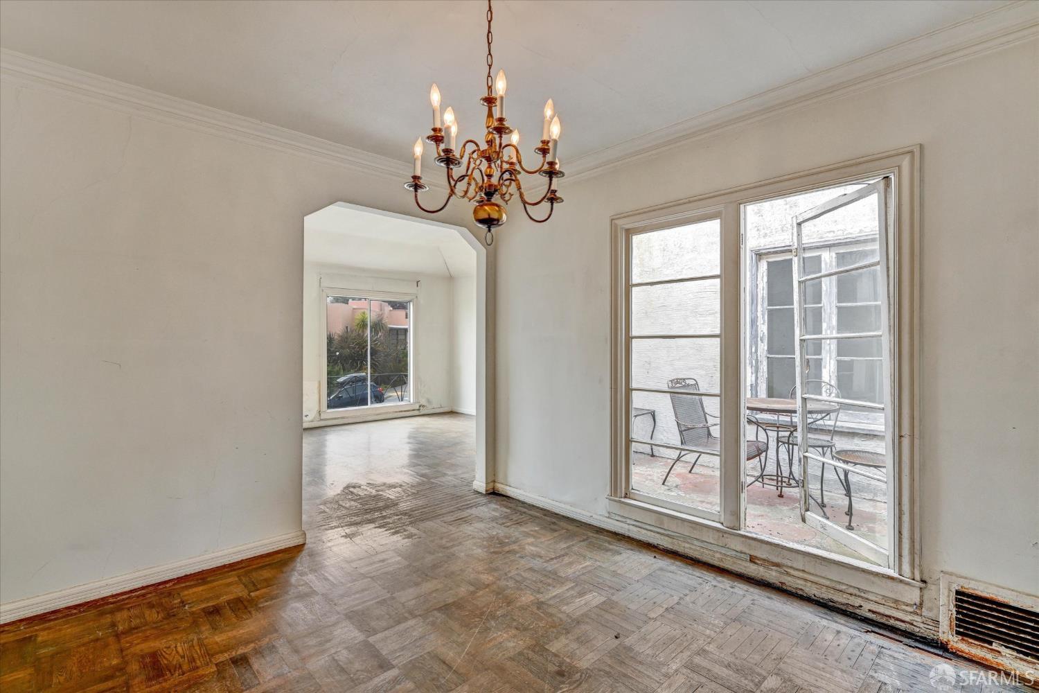 807 Teresita Boulevard - Photo 5