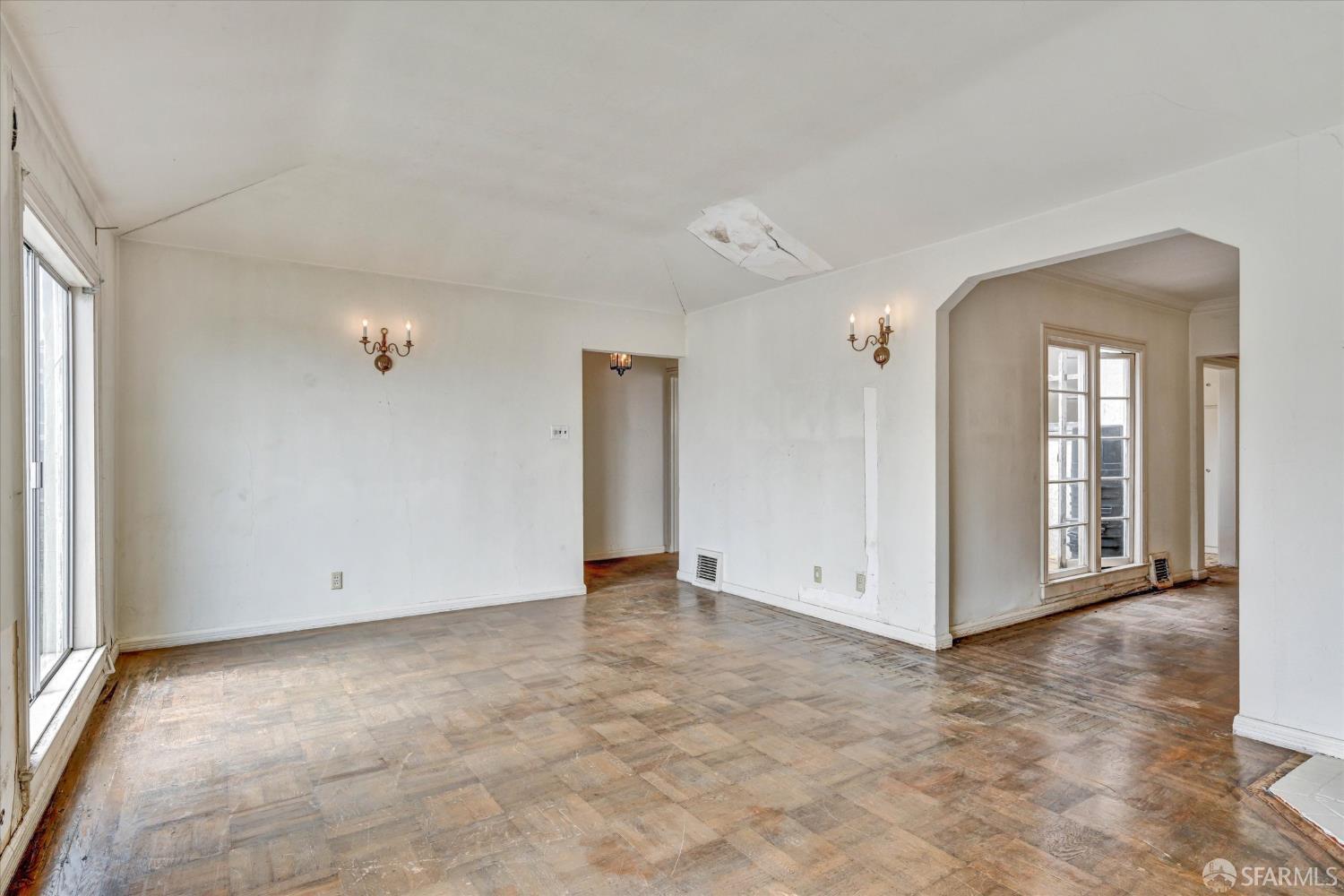 807 Teresita Boulevard - Photo 4