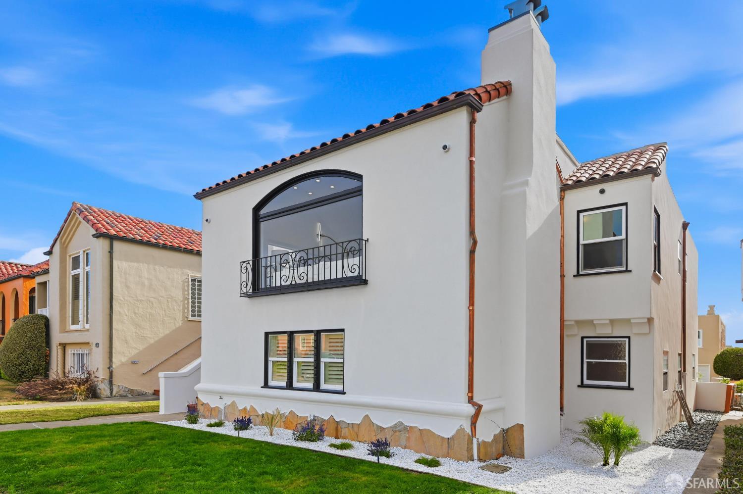 125 Paraiso Place - Photo 2