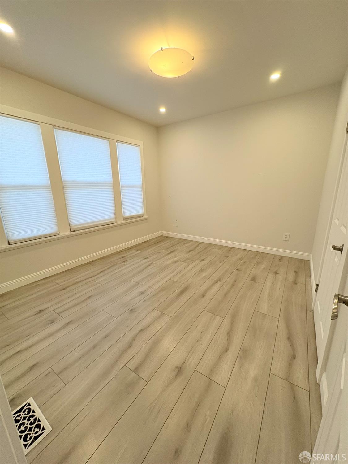 848 Girard Street - Main photo
