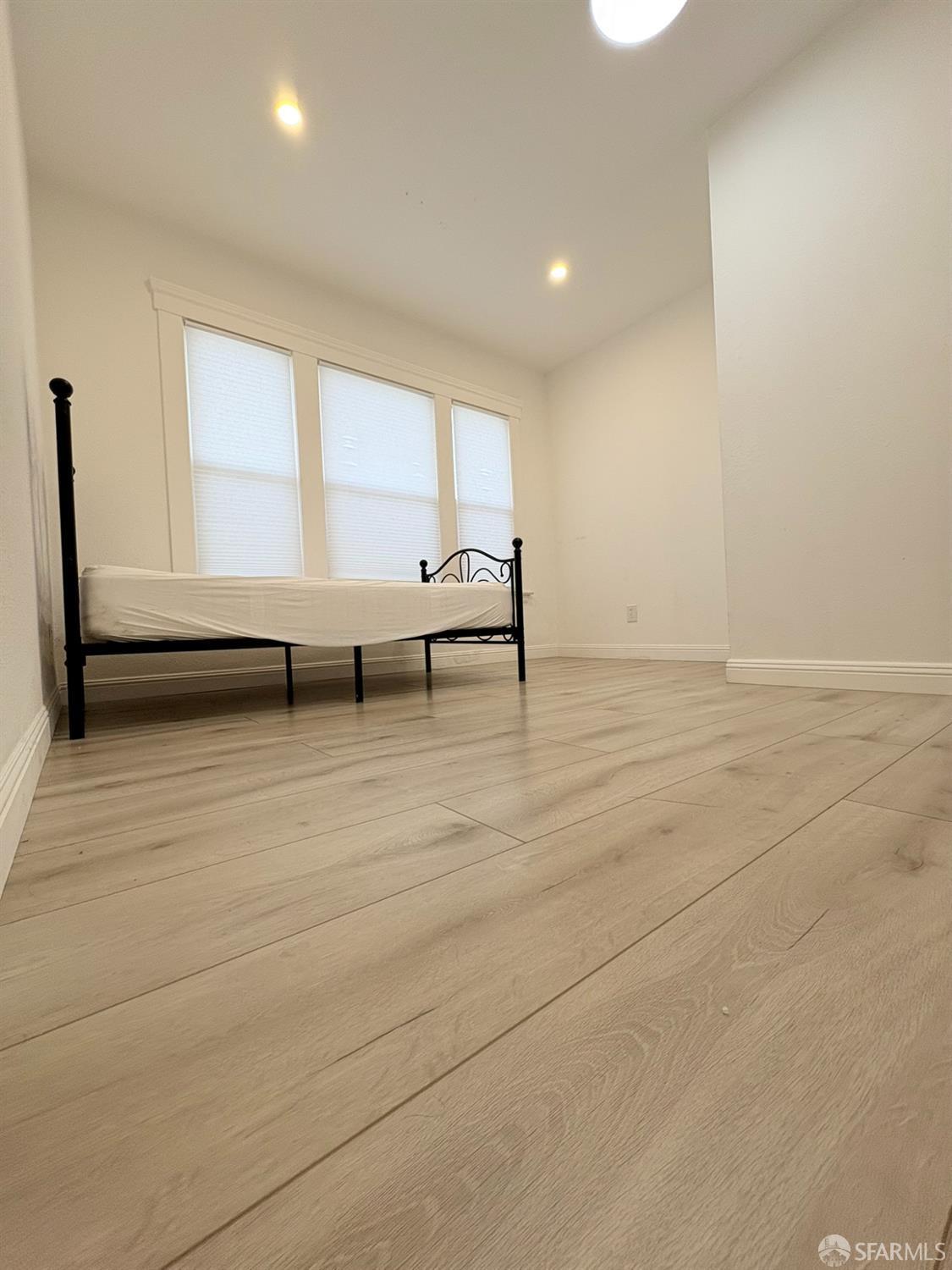 848 Girard Street - Photo 5