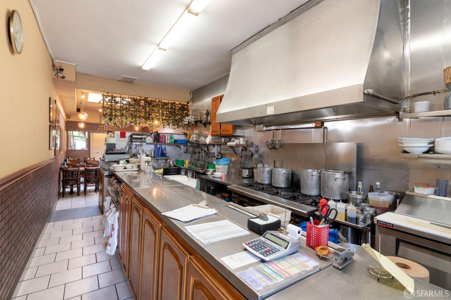 645 Clement Street - Photo 4