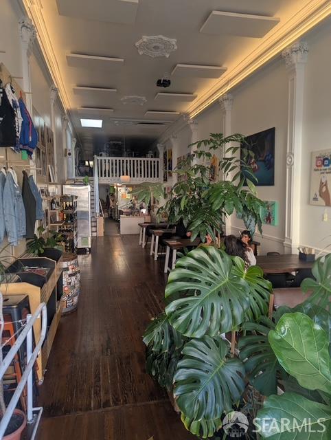 302 Valencia Street - Photo 2