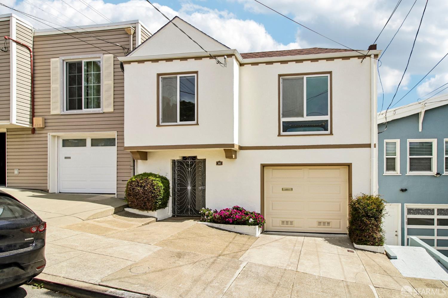 390 Teddy Avenue - Photo 2