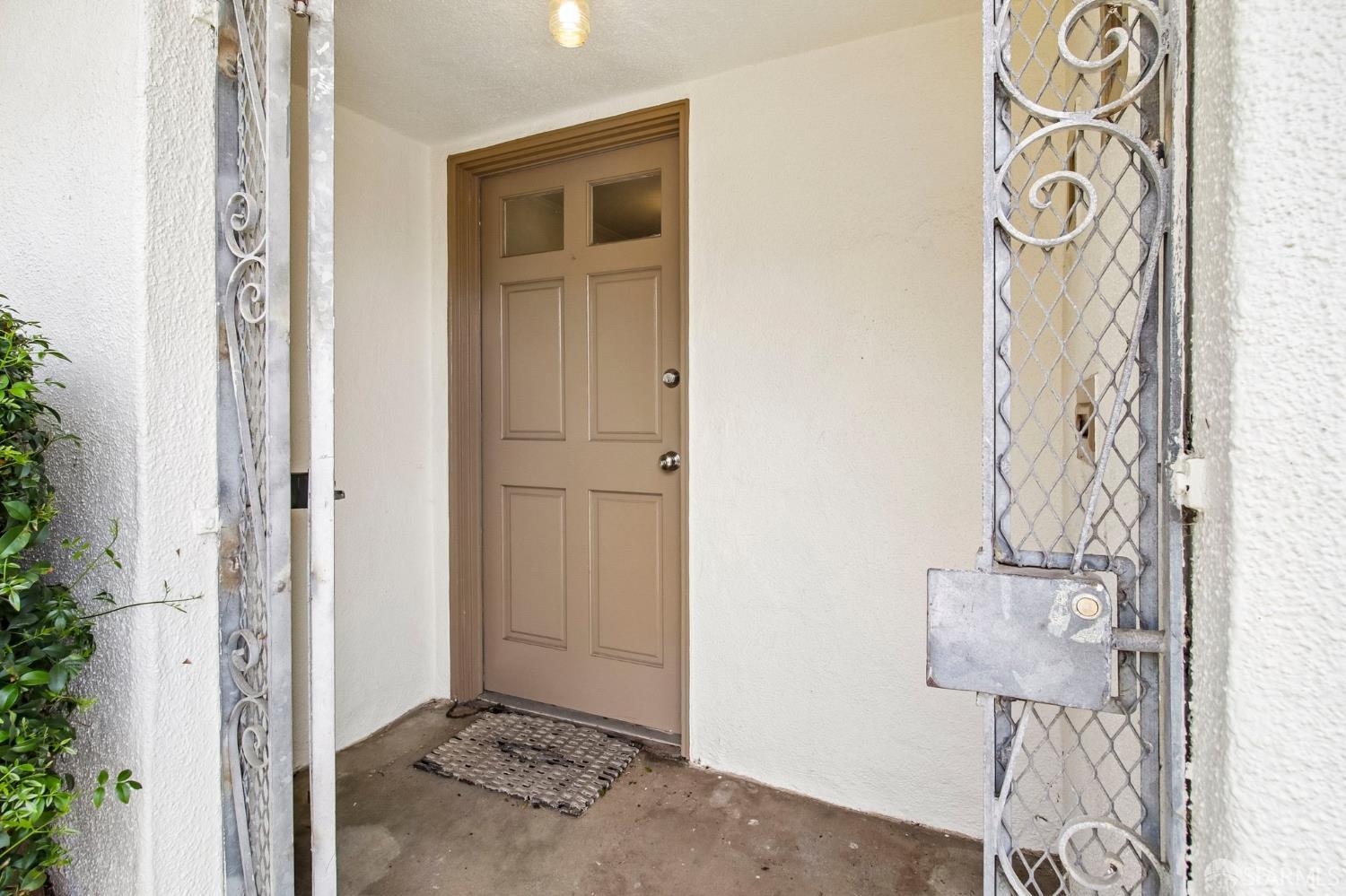 390 Teddy Avenue - Photo 4