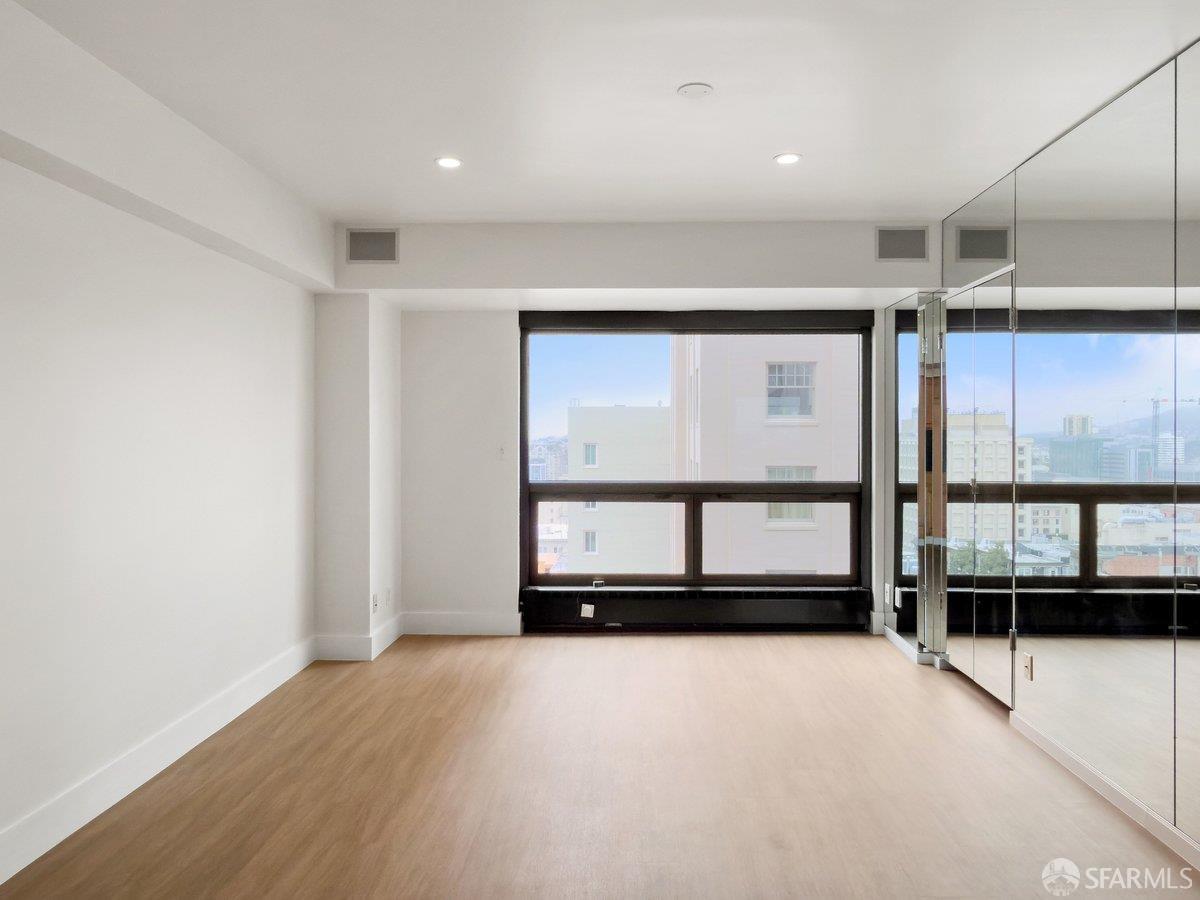 1177 California Street #711 - Photo 3