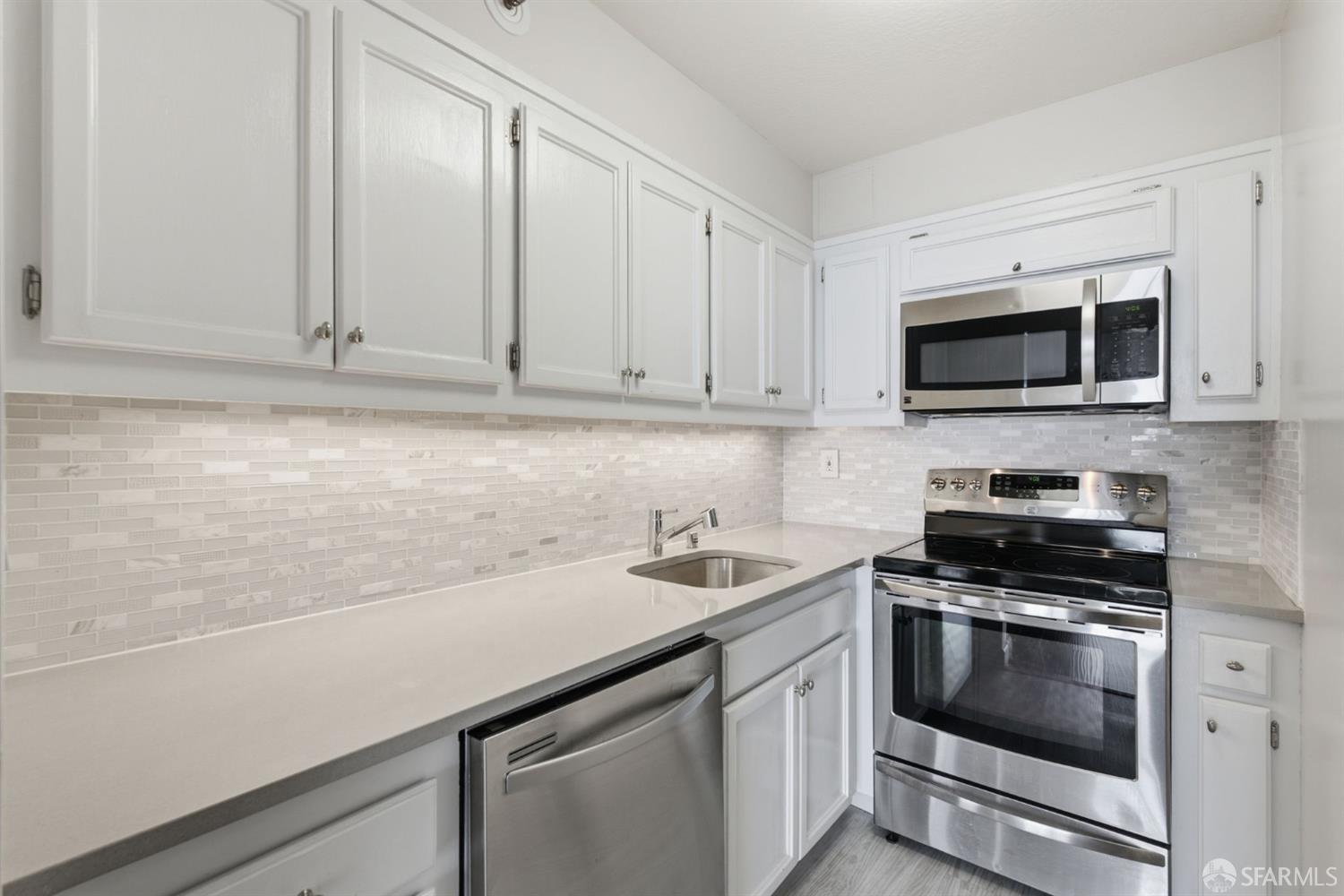900 Bush Street #501 - Photo 4