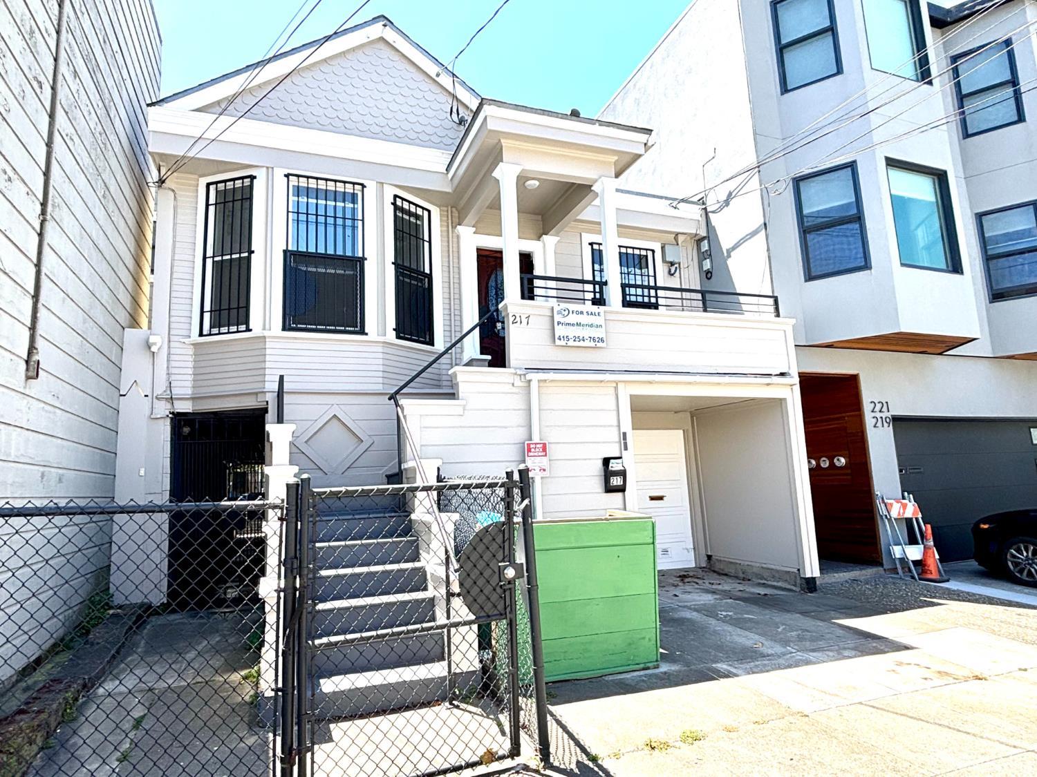 217 Holloway Avenue - Main photo