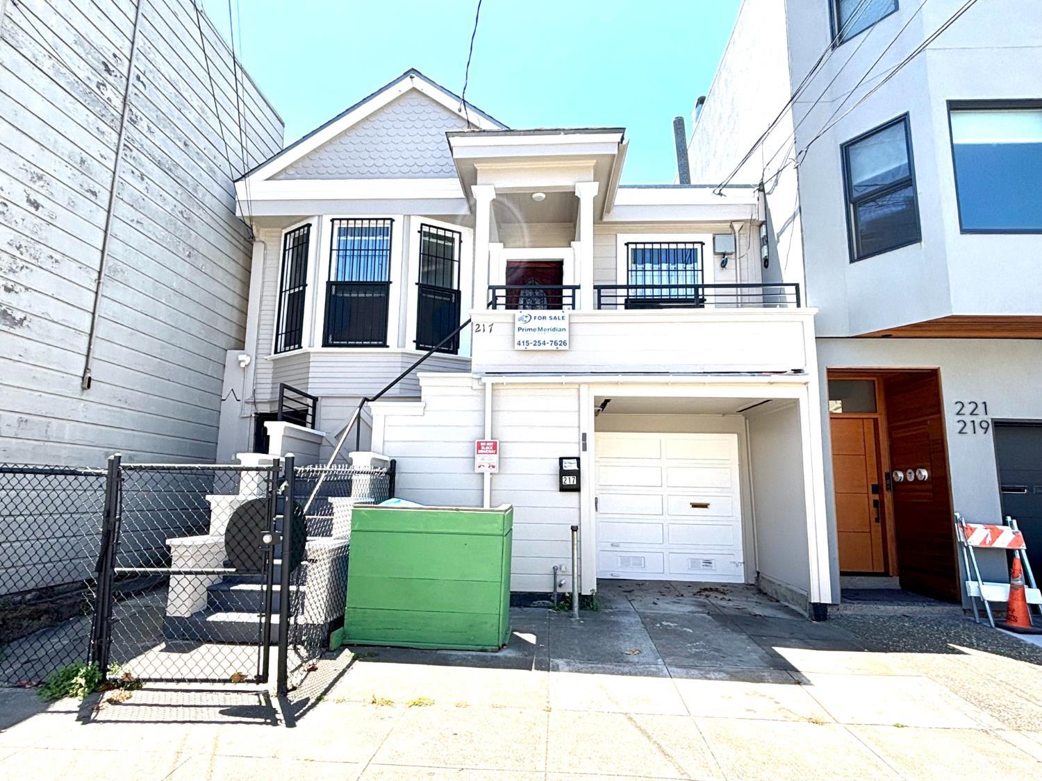 217 Holloway Avenue - Photo 3