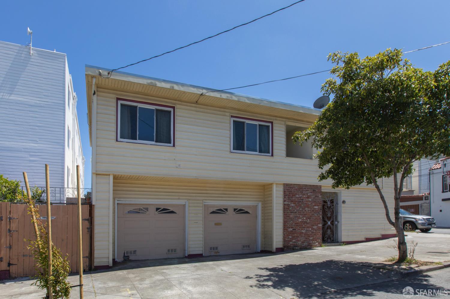 483 Ellington Avenue - Photo 2