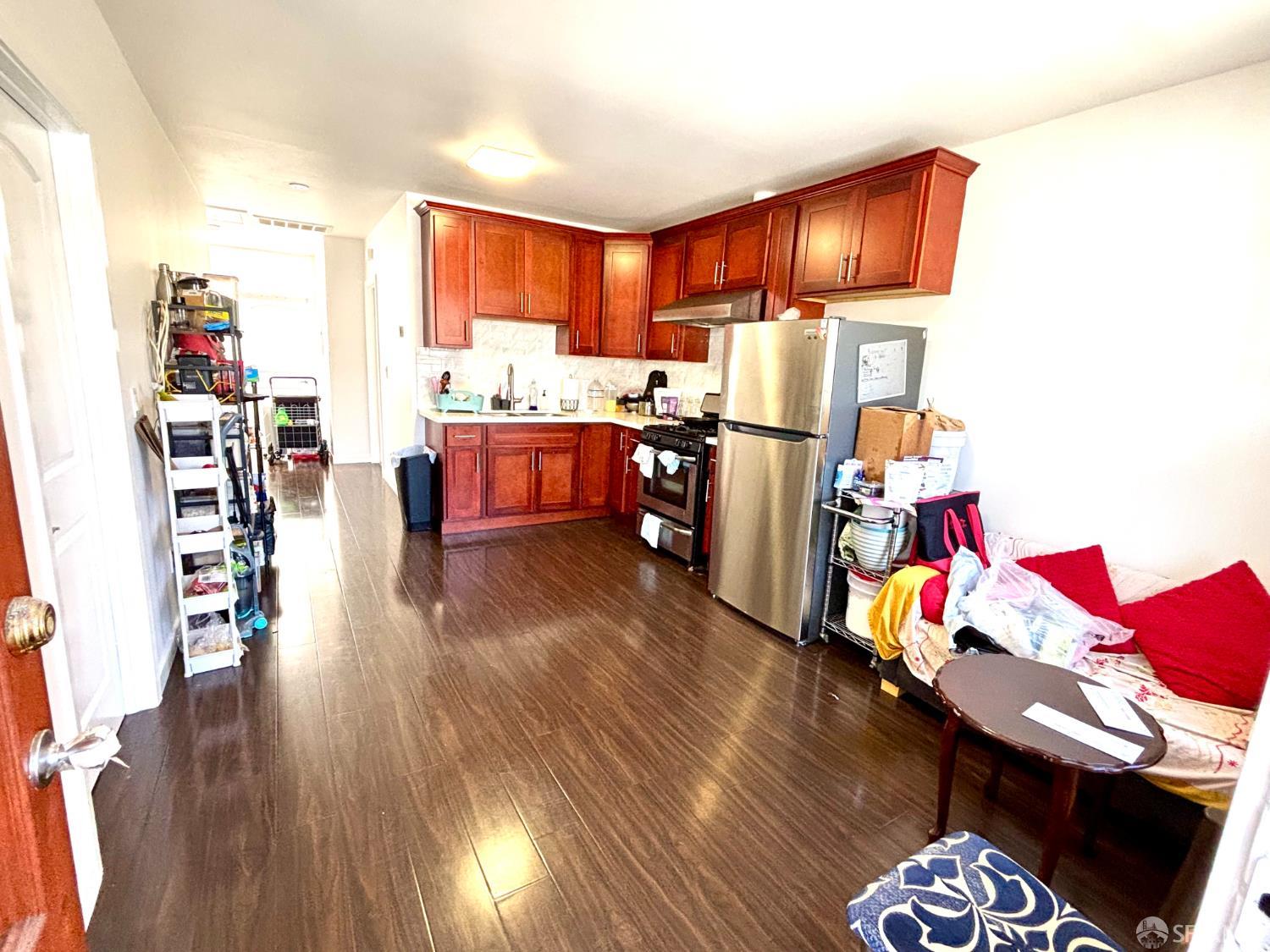 217 Holloway Avenue - Photo 5