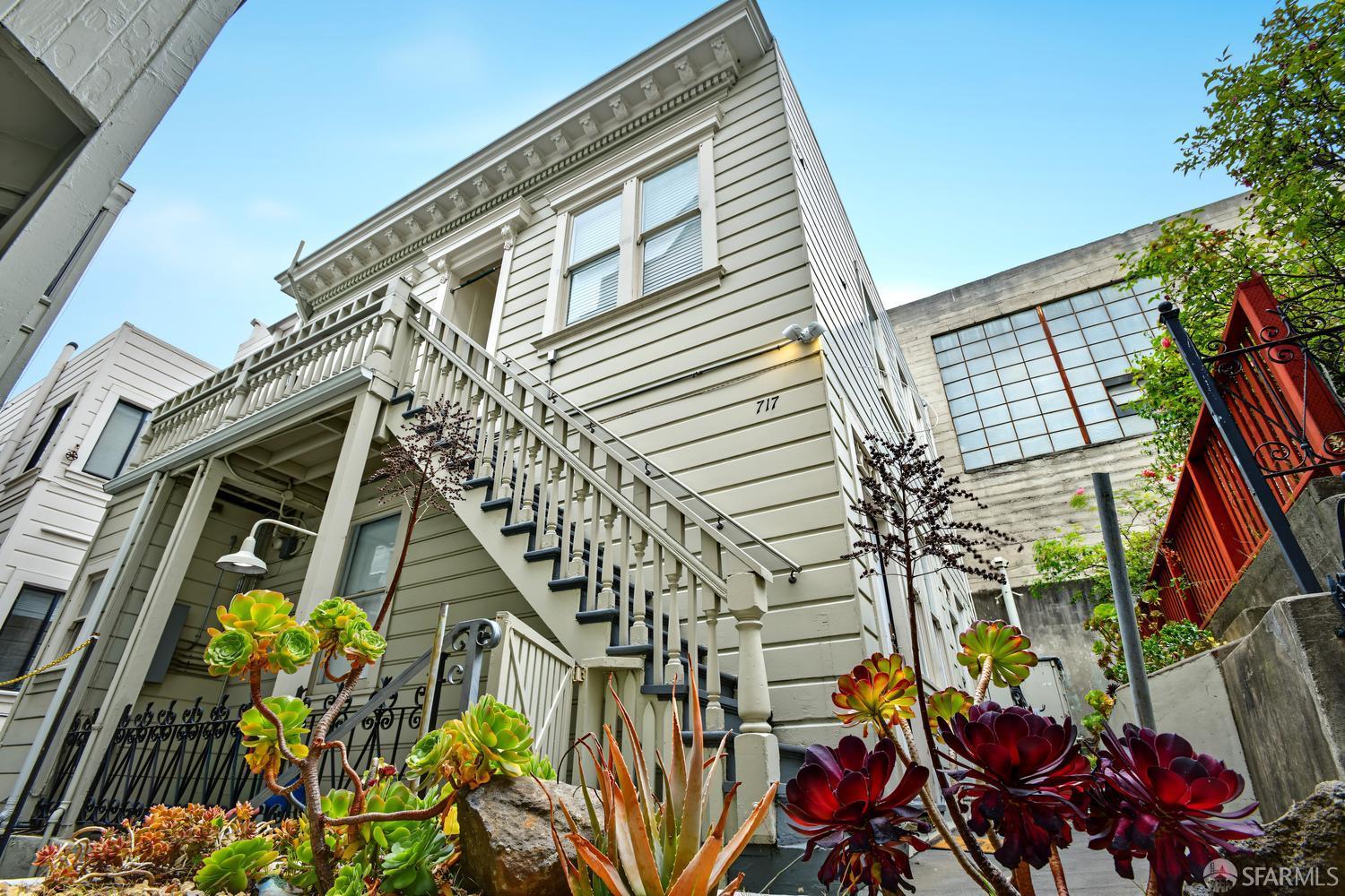 717-723 Union Street - Photo 2