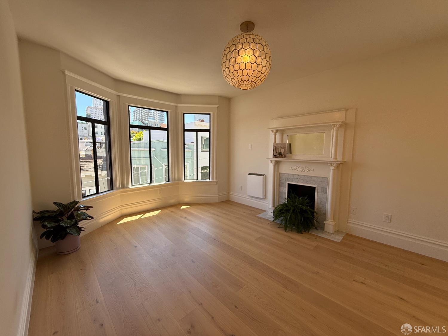 38 Bernard Street - Photo 2