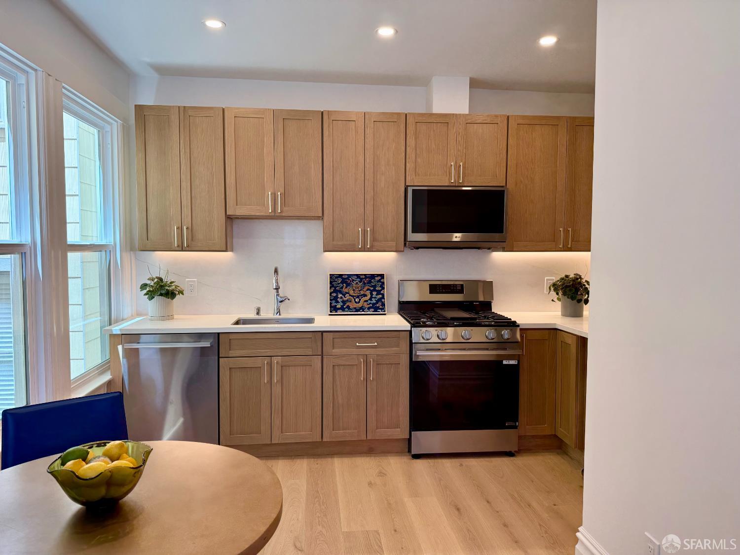 34 Bernard Street - Photo 4