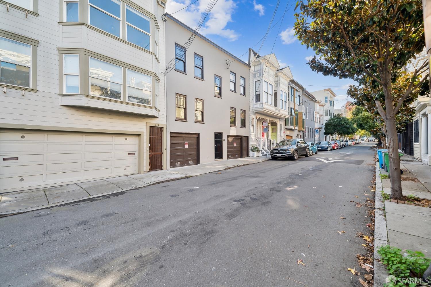425-431 Linden Street - Photo 2