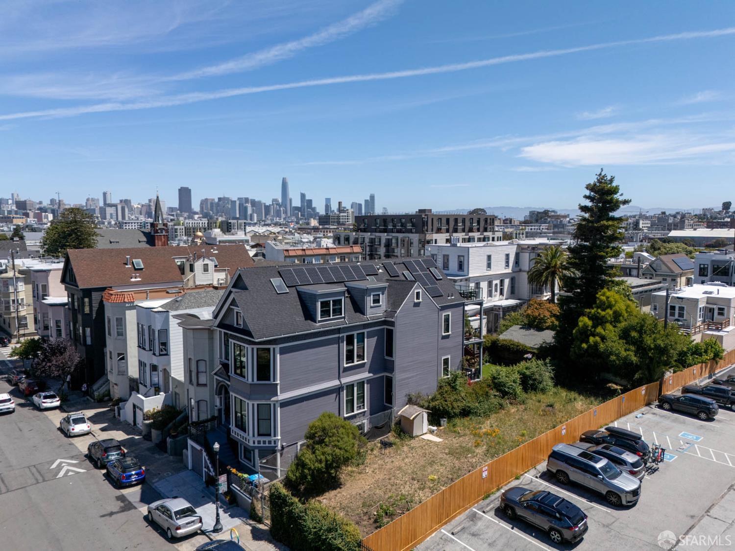 437 Capp Street - Photo 3