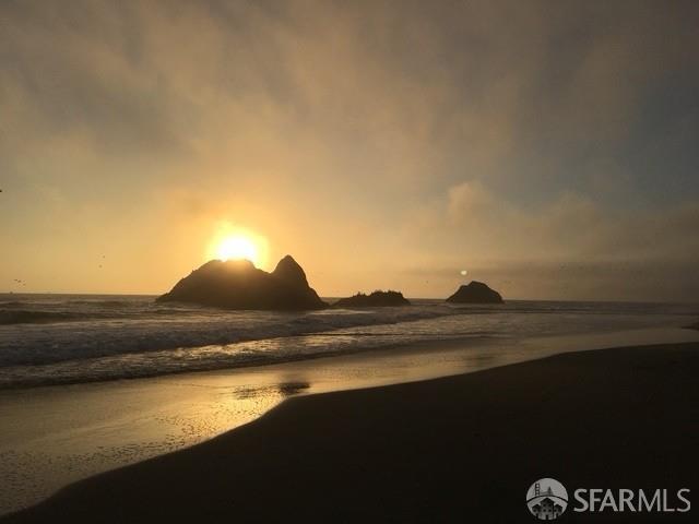 746 Great Highway Highway #3 - Photo 2
