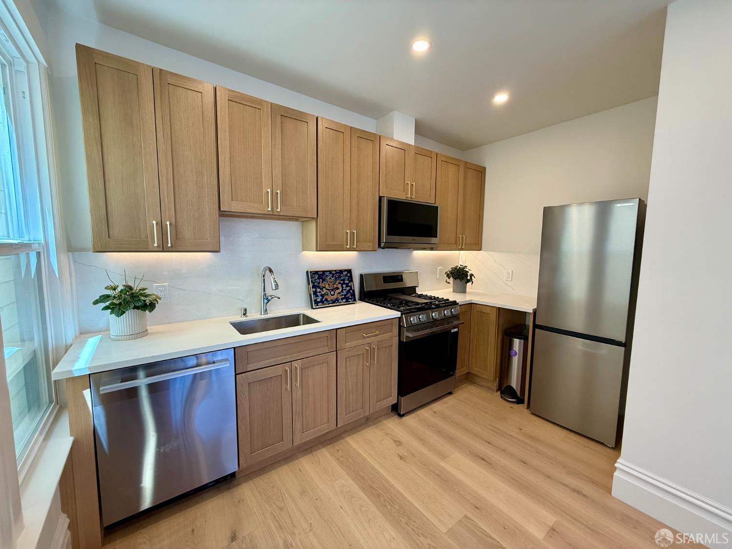 34 Bernard Street - Photo 5