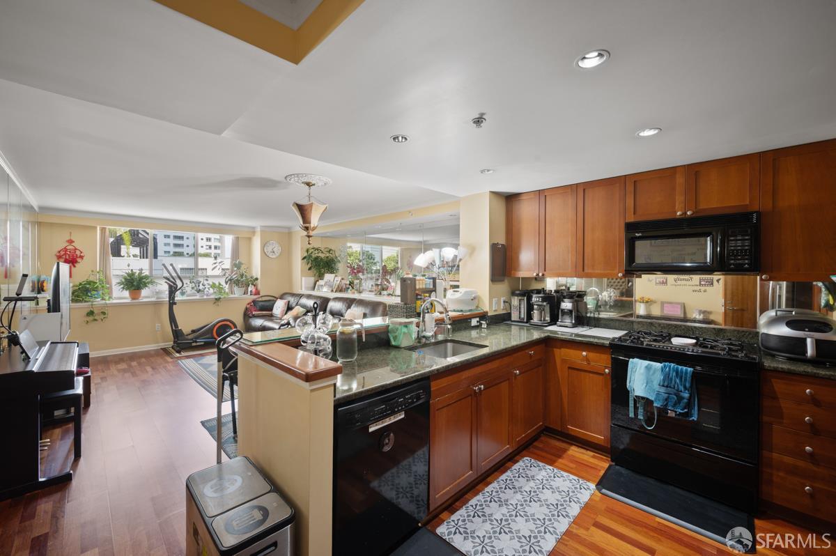 400 Beale Street #407 - Photo 3