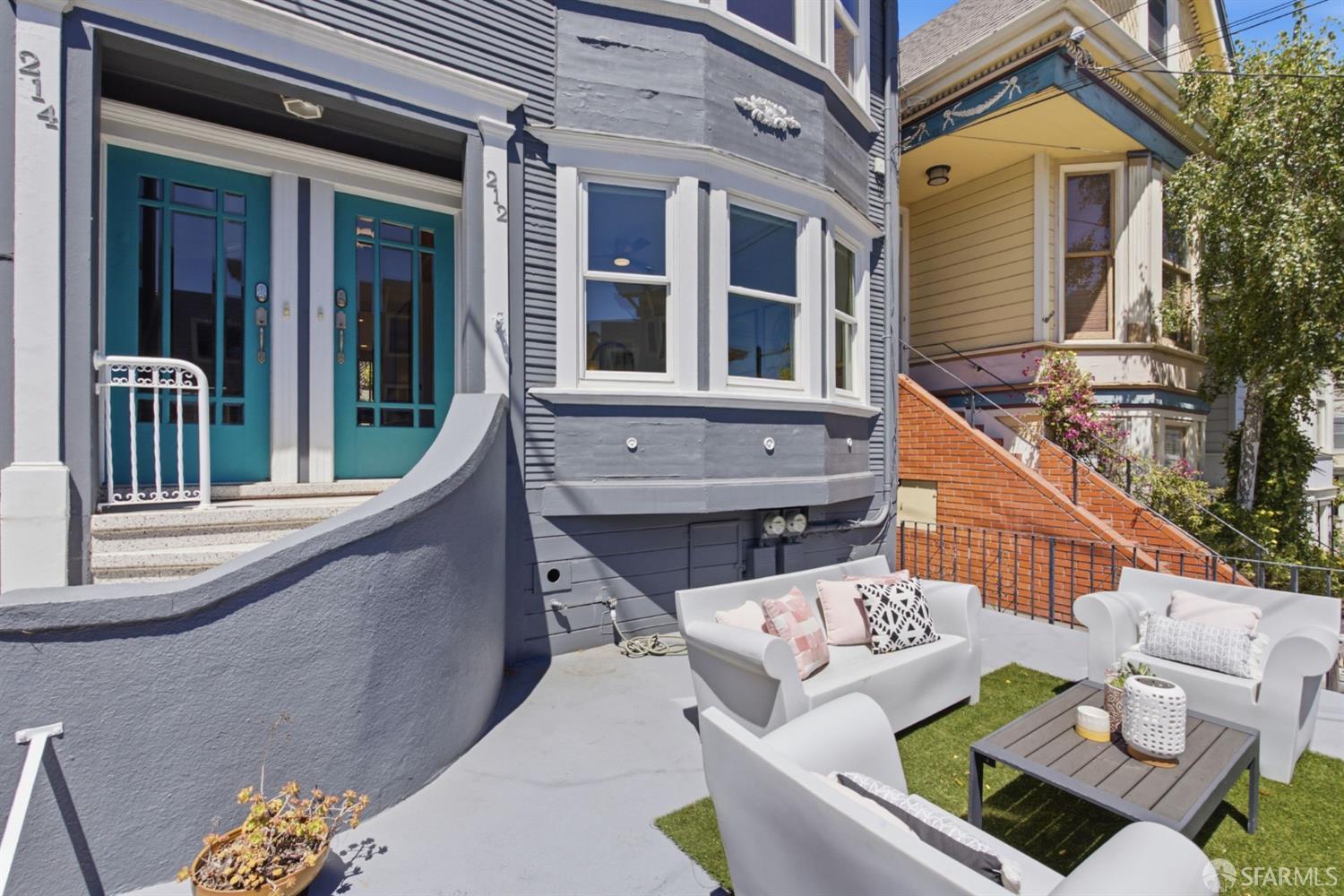 212 Eureka Street - Photo 3