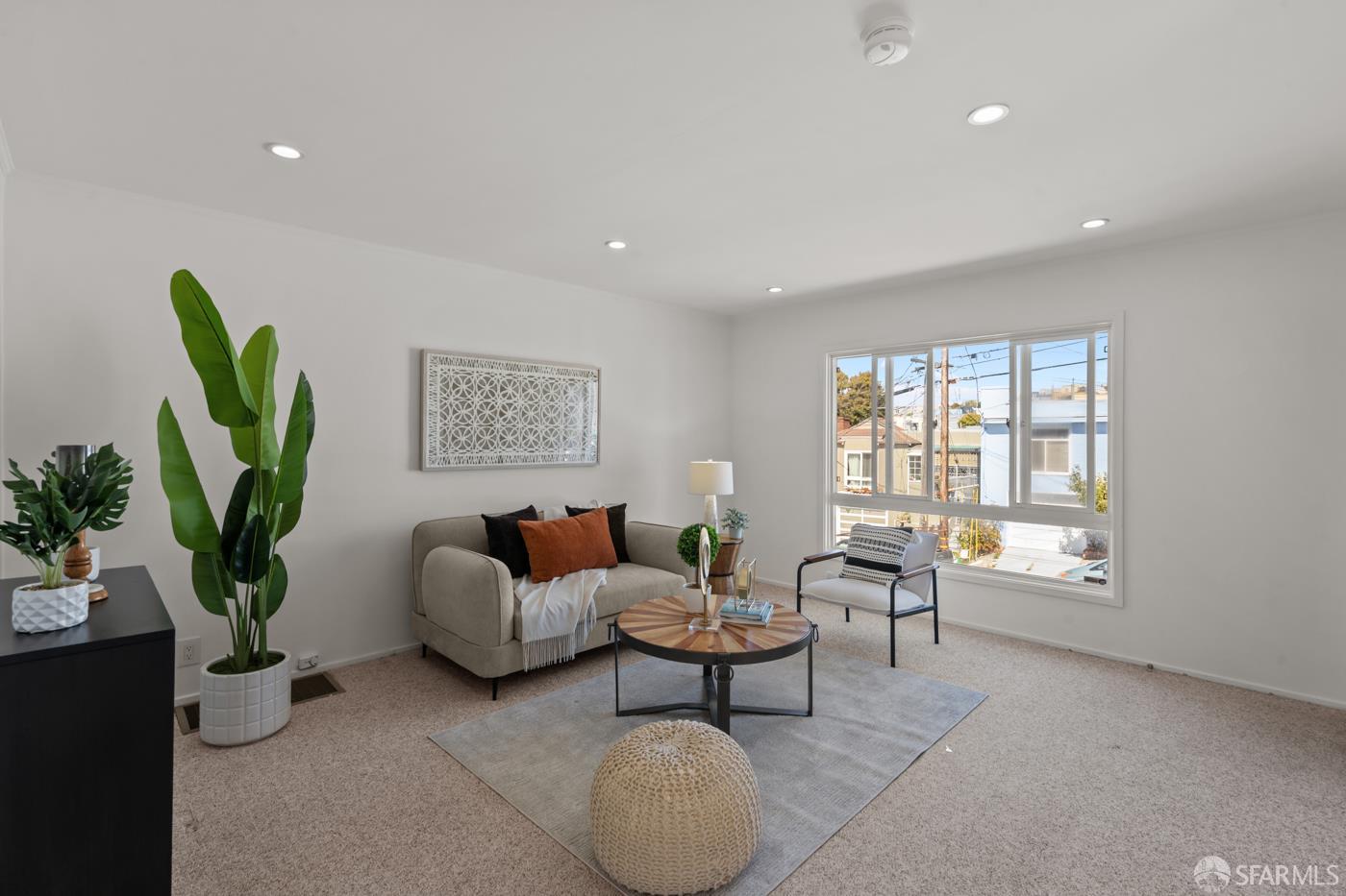373 Maynard Street - Photo 2
