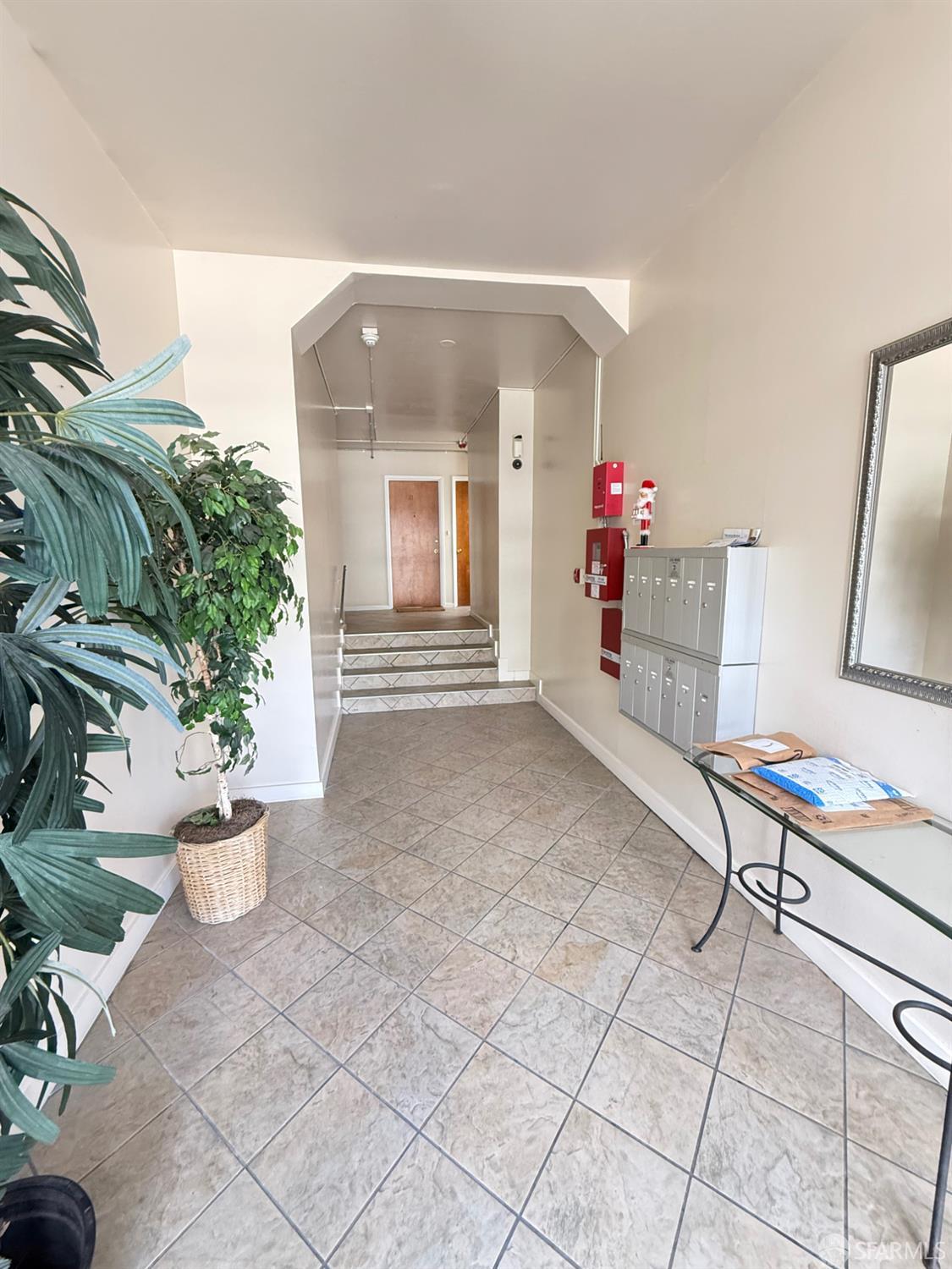 725 Monterey Boulevard - Photo 2