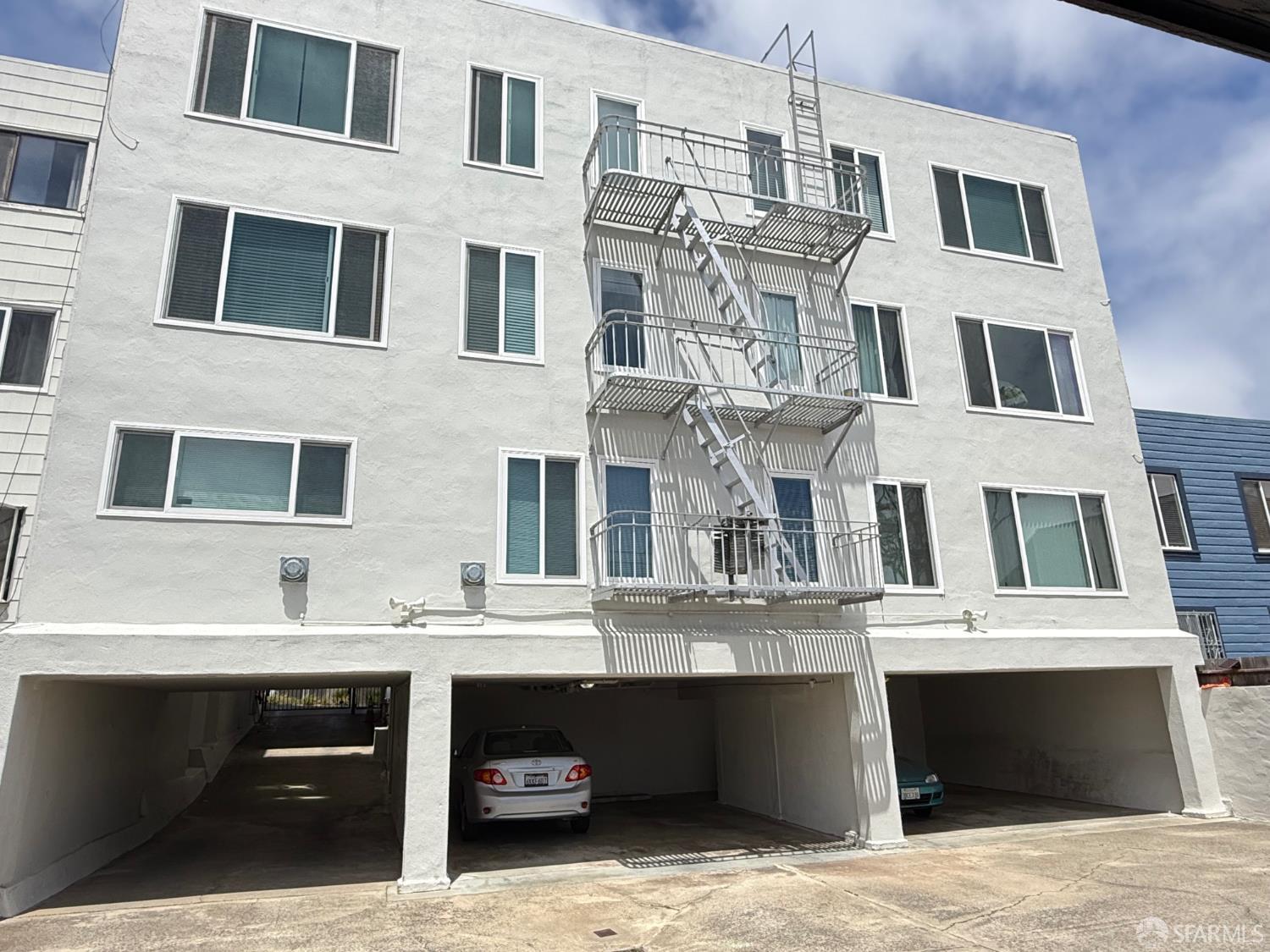 725 Monterey Boulevard - Photo 4