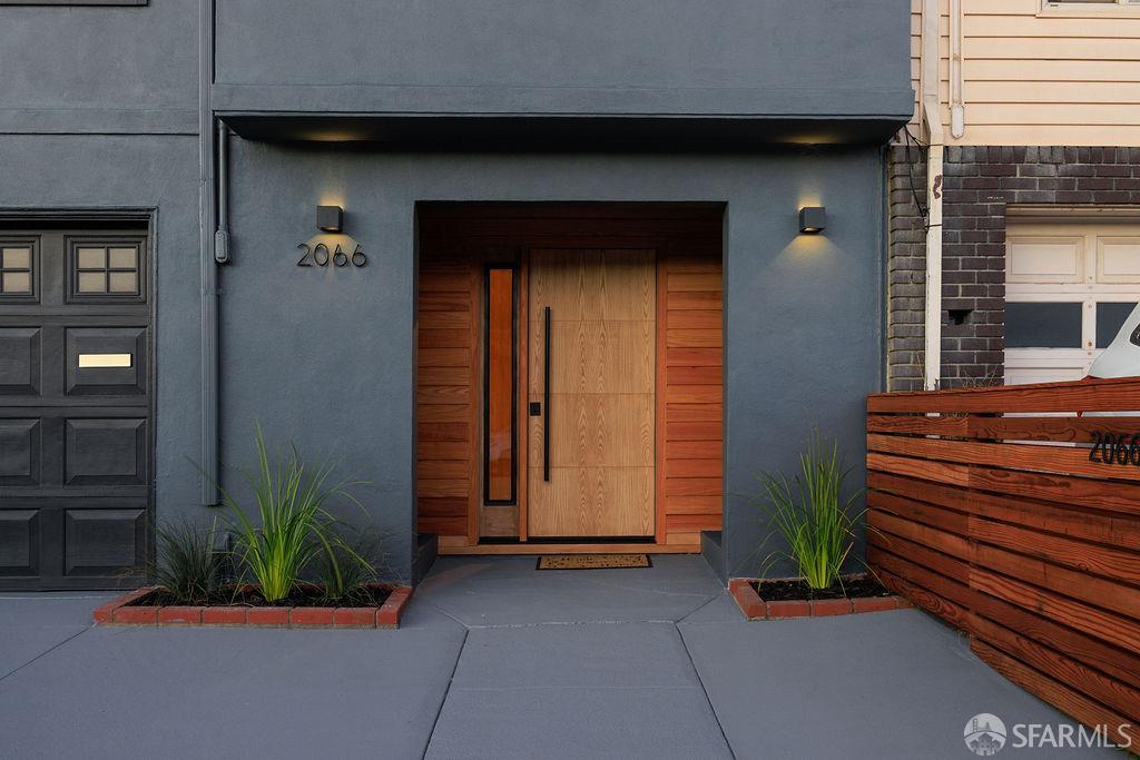 2066 45th Avenue - Photo 3