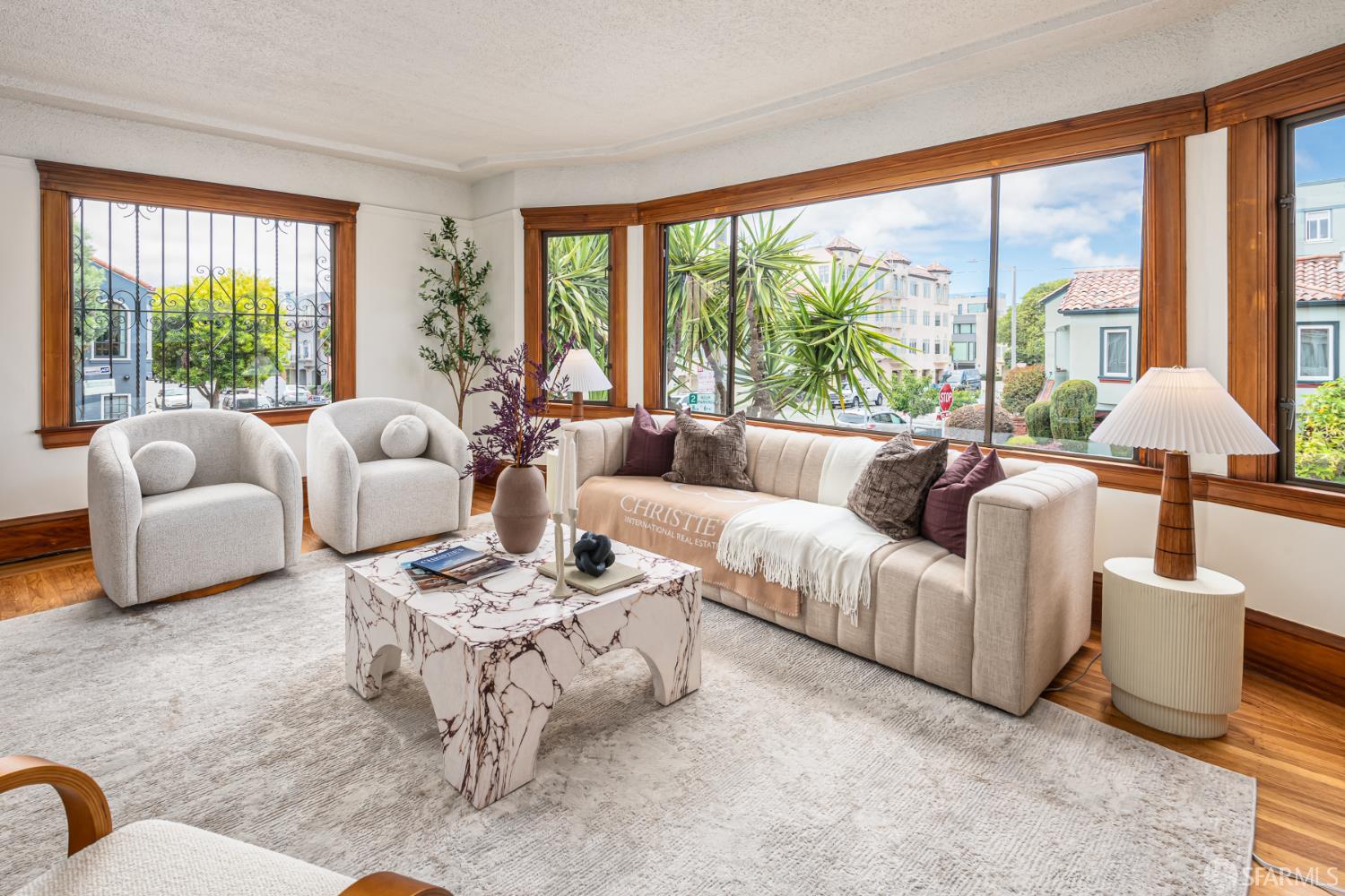 300 Avila Street - Photo 3