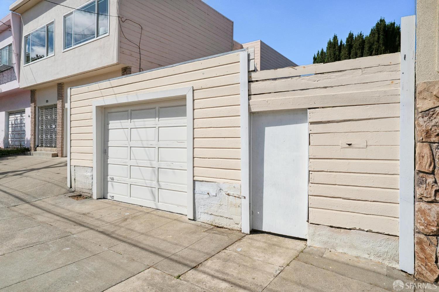 1426 Shafter Avenue - Main photo