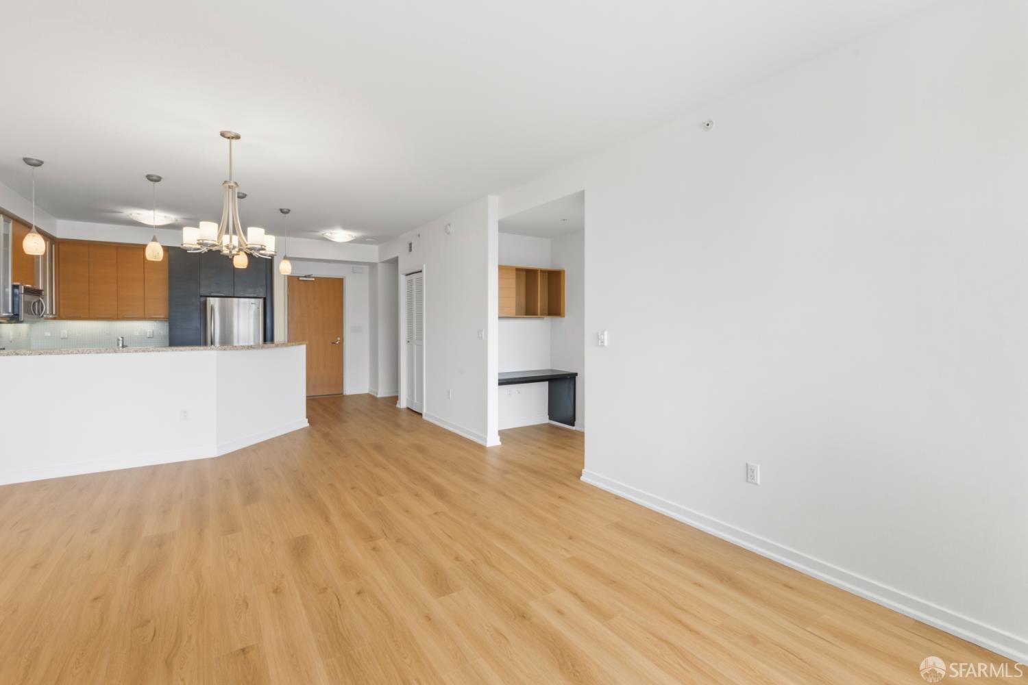 170 King Street #1027 - Photo 2