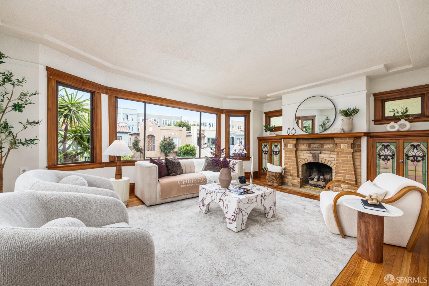 300 Avila Street - Photo 2