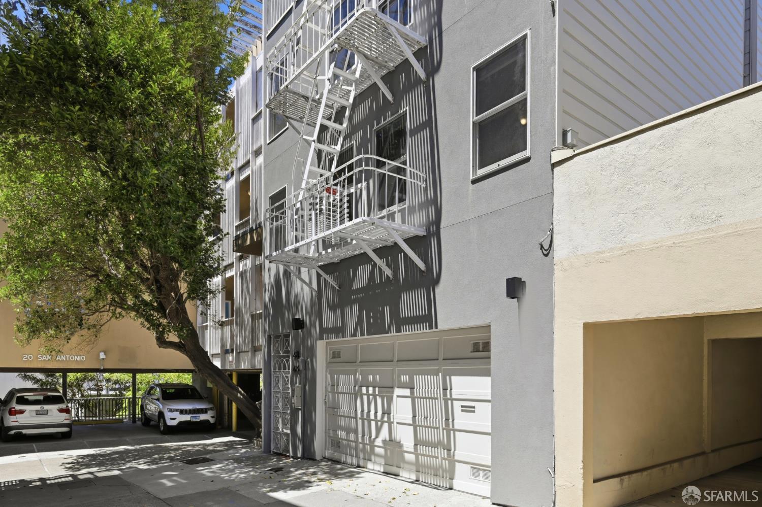 44 San Antonio Place - Main photo