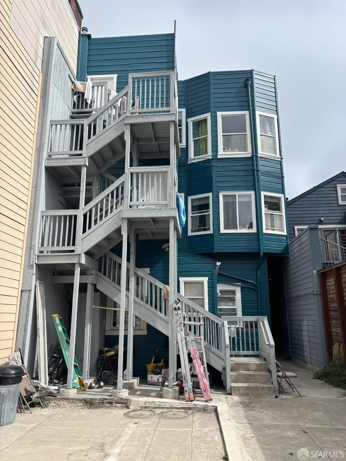 2437-2441 24th Street - Photo 4