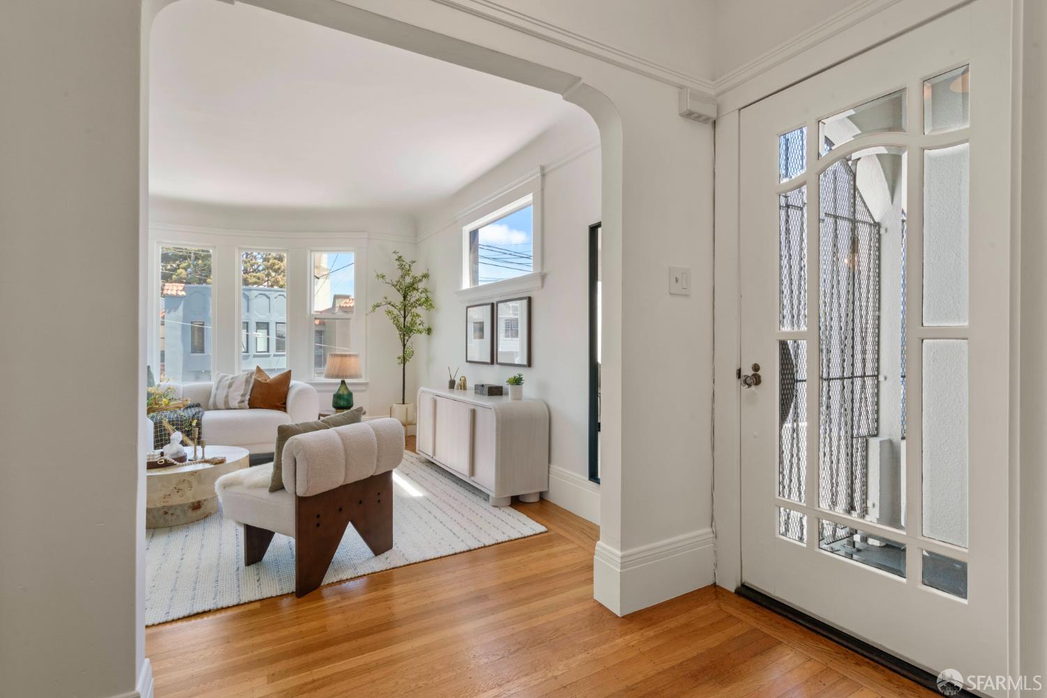 842 Edinburgh Street - Photo 2